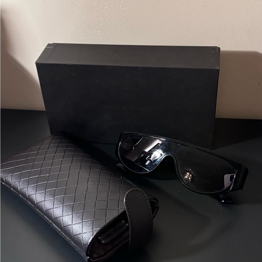 Bottega Veneta Mask Sunglasses.